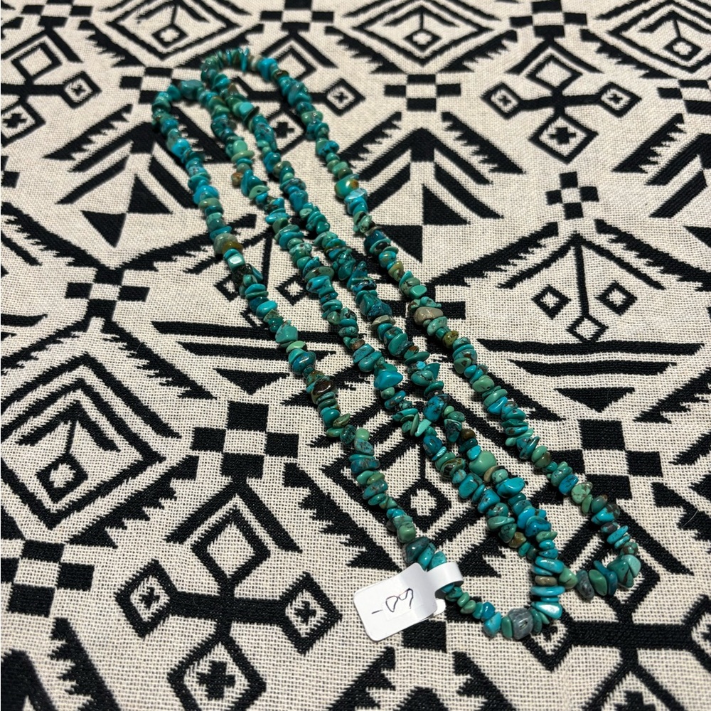 Turquoise Necklace 🪶 - Picture 2 of 2